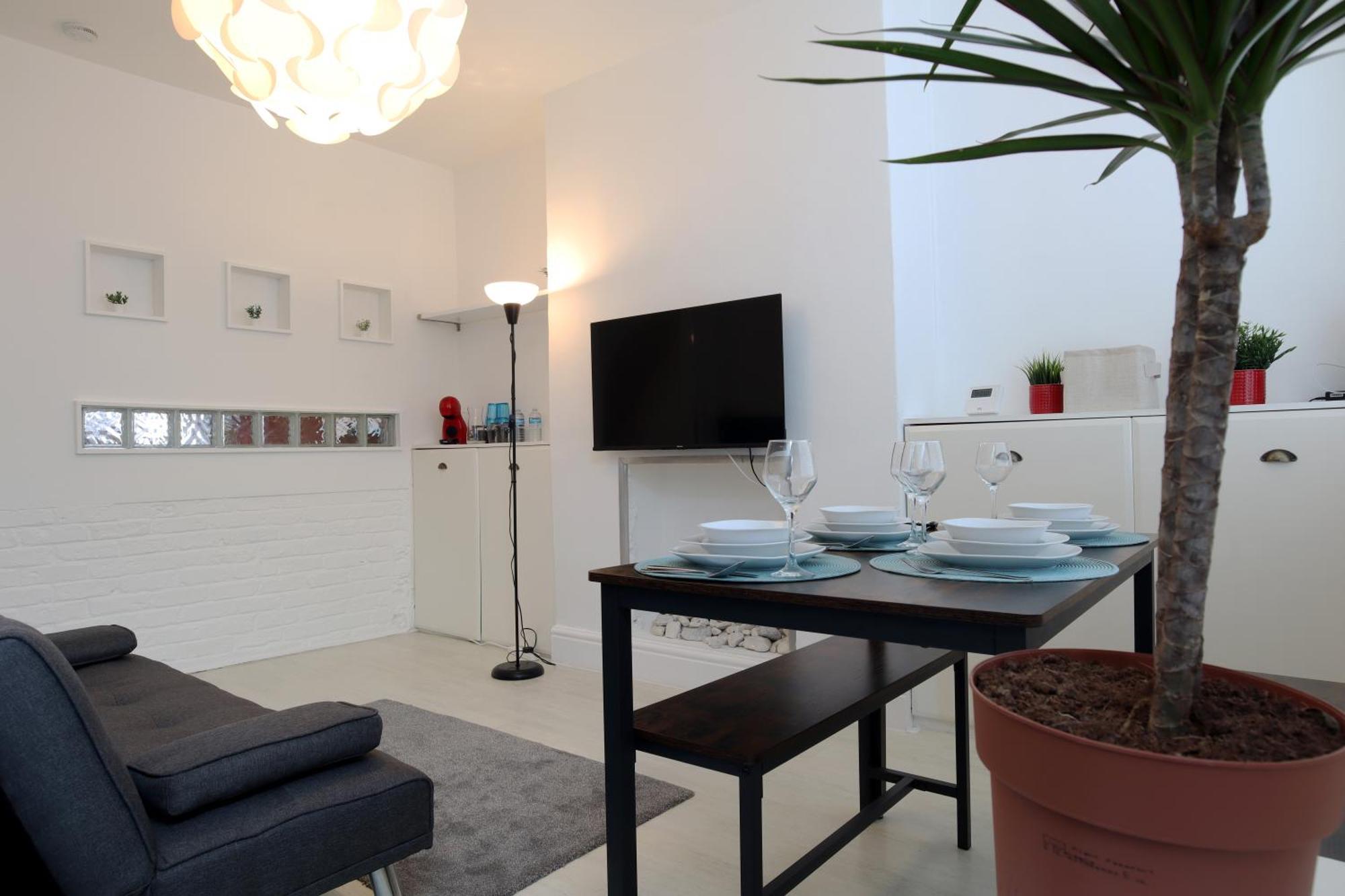 2-Bedroom, Free Parking, High Speed Wi-Fi, Swinton Mánchester Exterior foto